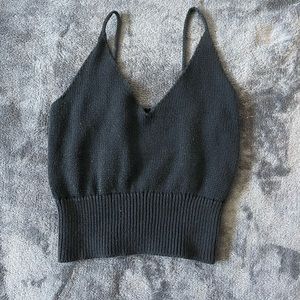 Black crop tank top